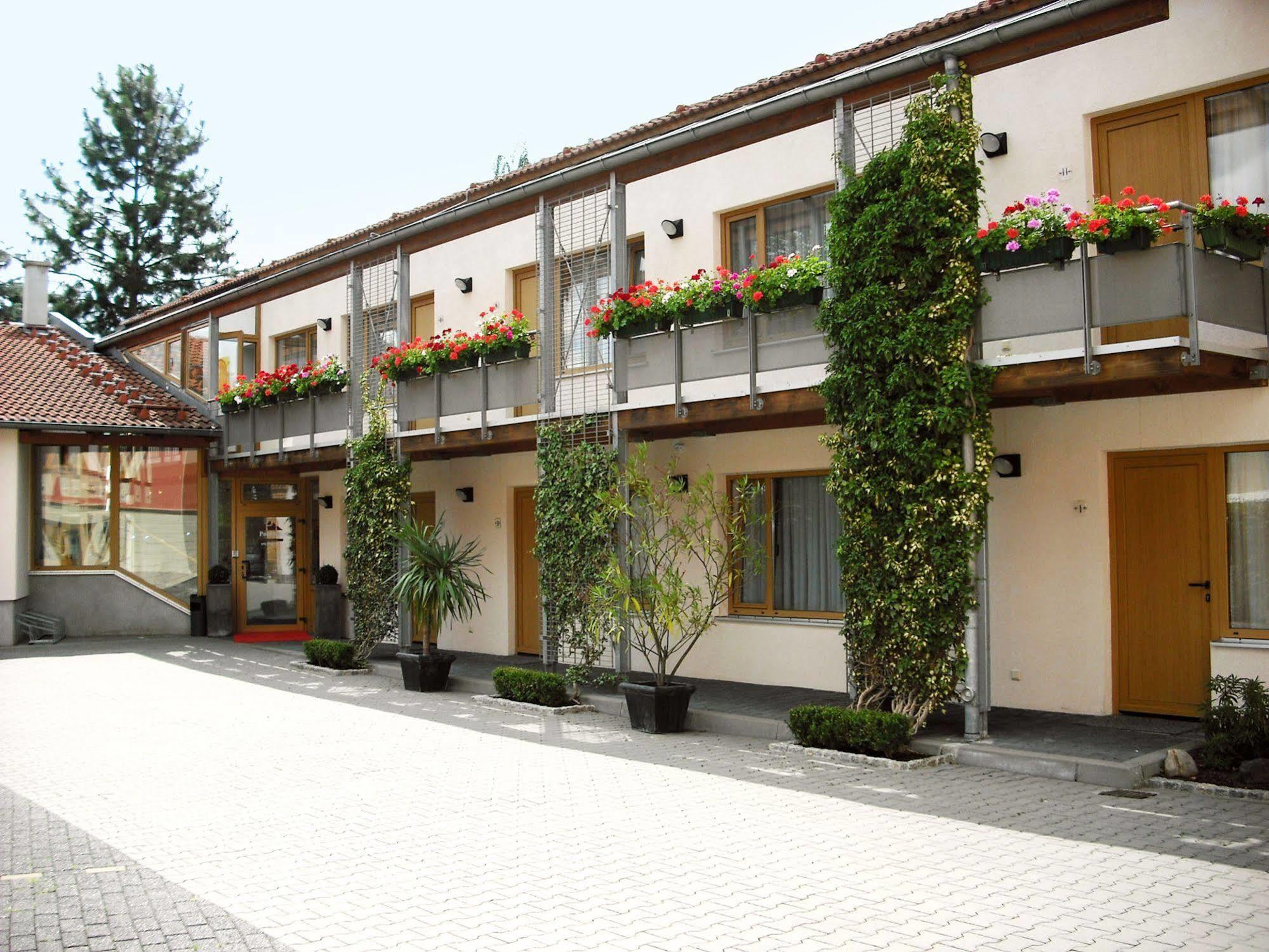 Port Inn Hotel Eichwalde Exterior foto